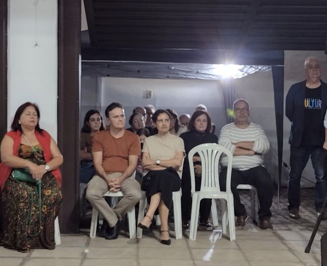 api-modulos/fotos/img/galeria_cat_culturais_540/540/13673/LANÇAMENTO DO LIVRO TECENDO AFETOS, DE IDÊ FERREIRA, 14.05.2026 (13).jpg